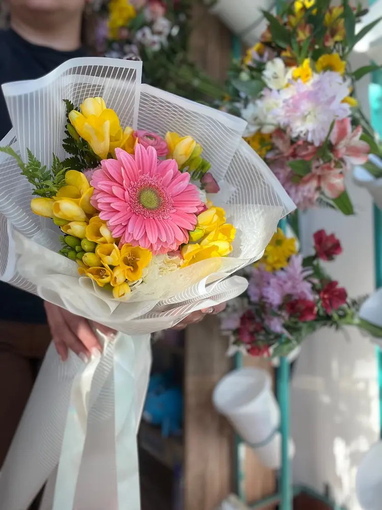 Ramo armonía  rosa y amarillo