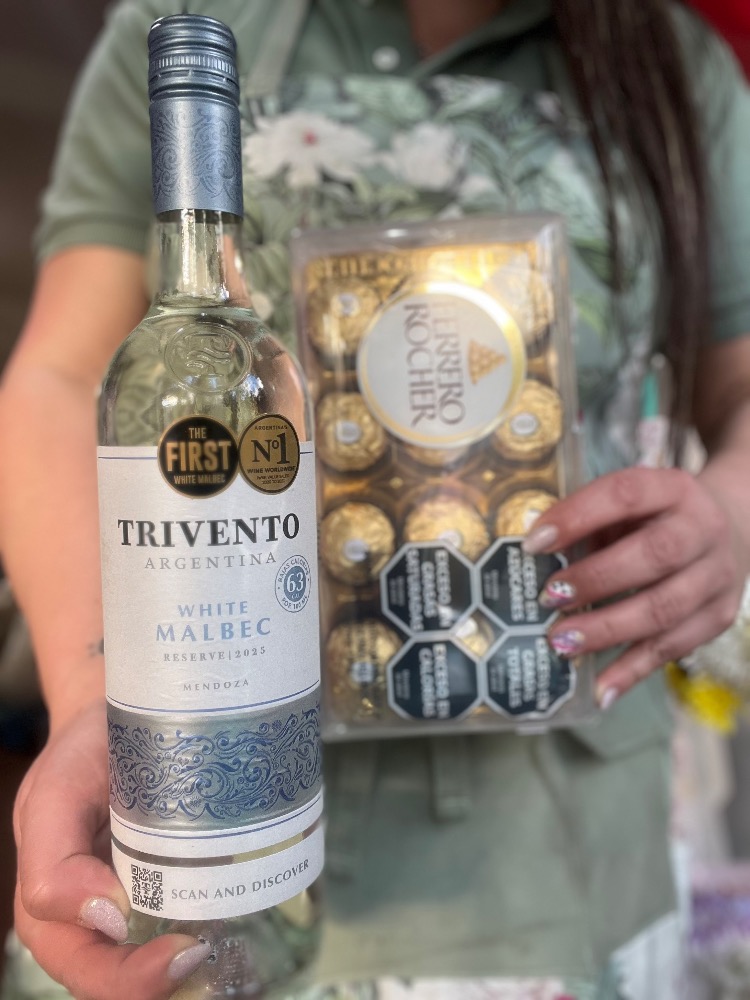Malbec blanco  con Ferrero 12 unidades